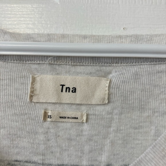 Aritzia TNA - slouchy block striped shirt - Picture 2 of 4